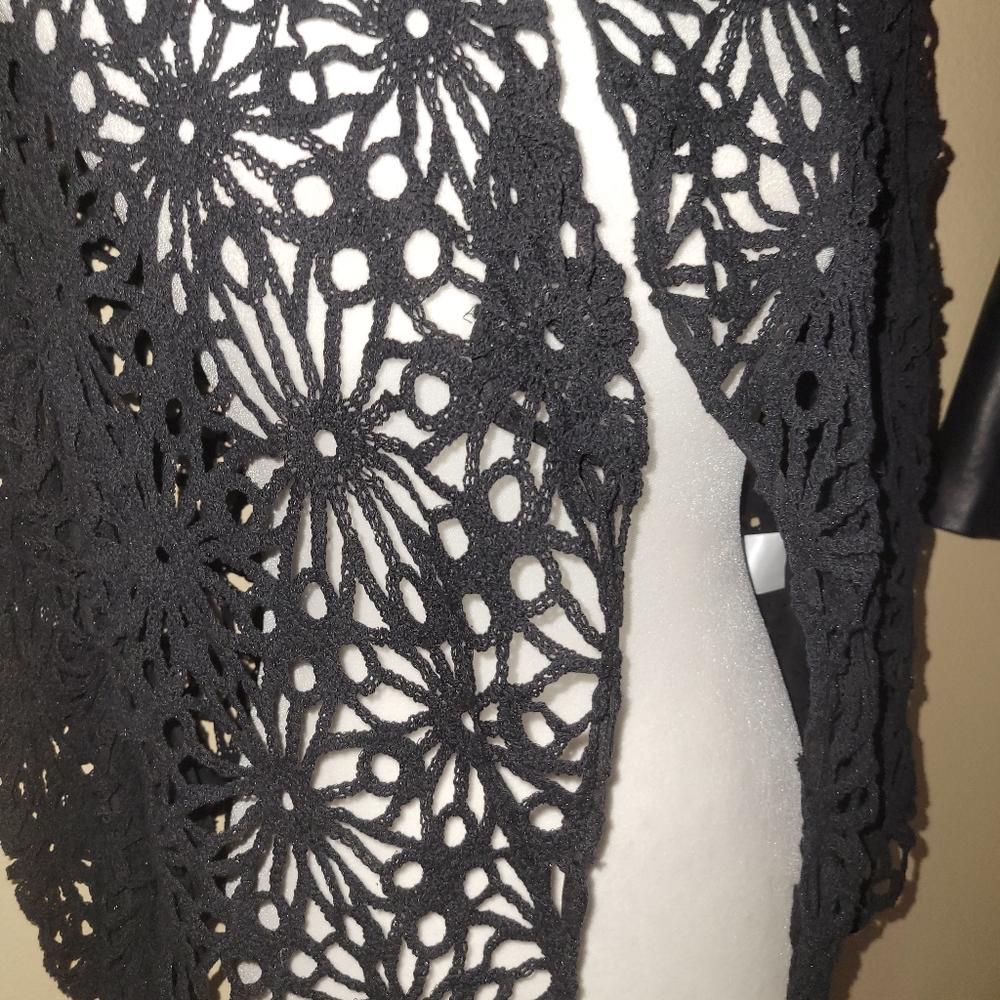 Express Women's Black Cardigan Crochet Long Sleeve NWT Sz SM  $12 - Picture 3 of 9